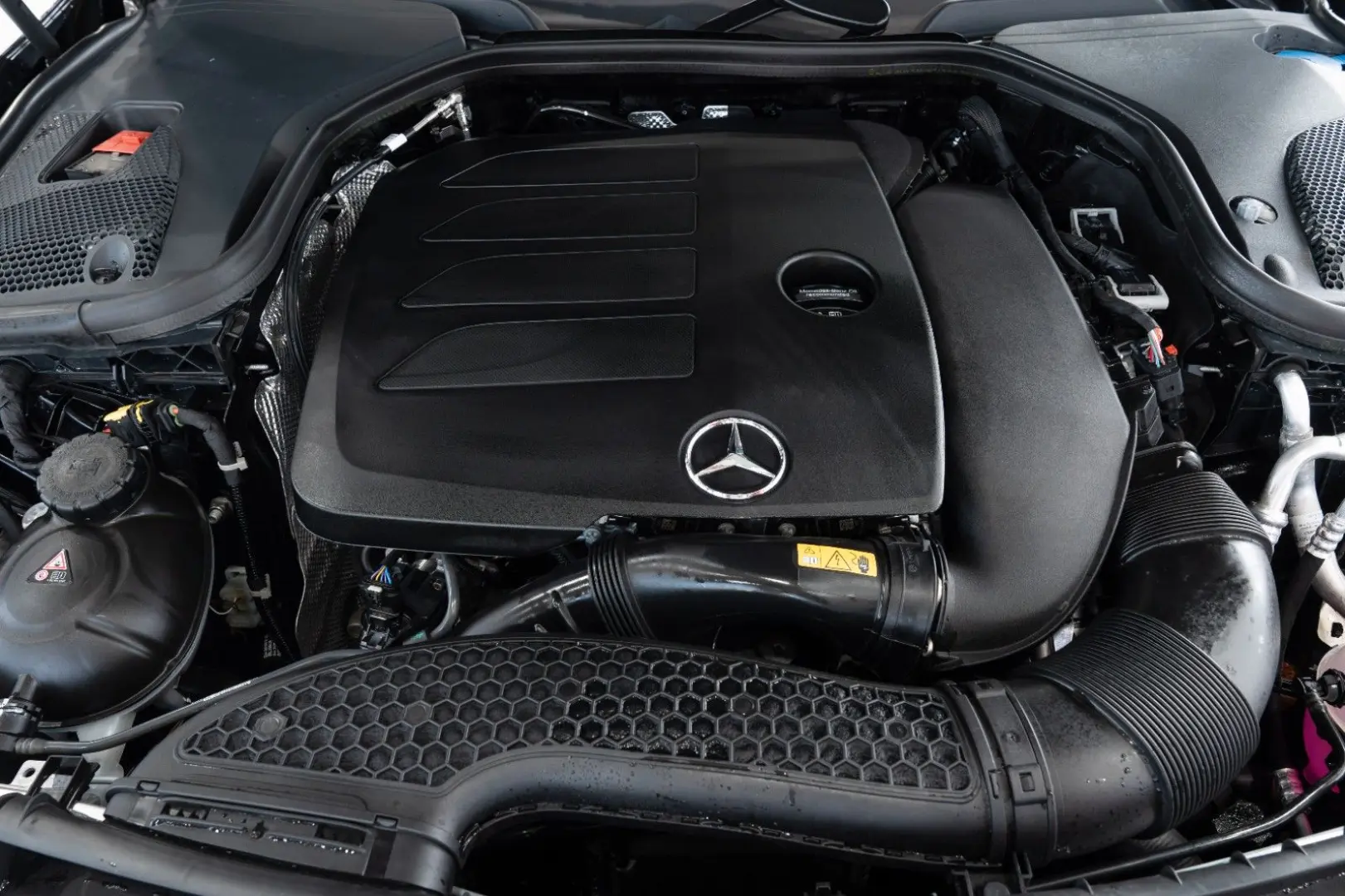 E 300 Lim. Avantgarde*MULTIBEAM*LEDER*NAVI*SHD*