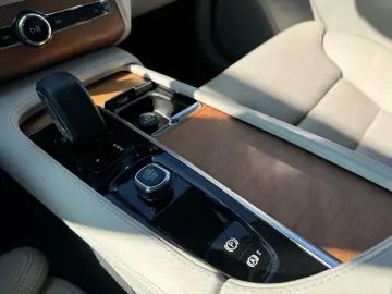Volvo XC 90 T8 AWD Recharge Geartronic Inscription