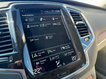Volvo XC 90 T8 AWD Recharge Geartronic Inscription