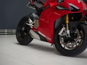 Ducati Panigale V4S