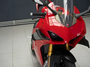 Ducati Panigale V4S