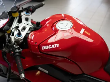 Ducati Panigale V4S