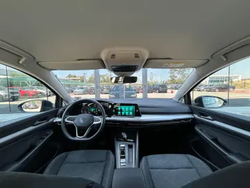 Volkswagen Golf Variant 1.0 eTSI OPF DSG Life