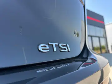 Volkswagen Golf Variant 1.0 eTSI OPF DSG Life