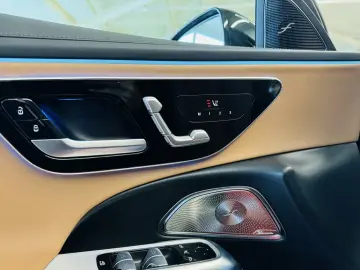 Mercedes-Benz E 300 e AMG-Line*PANO*MEMORY