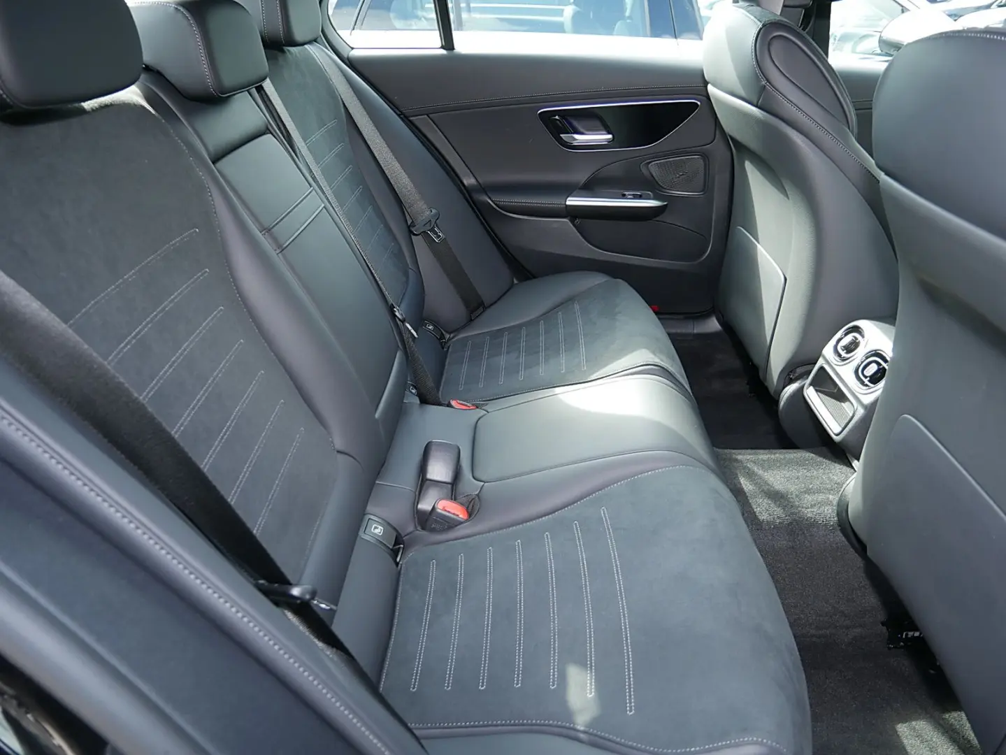 C 300 de 4M AMG PREMIUM+DISTRONIC+MEMORY+360°+++