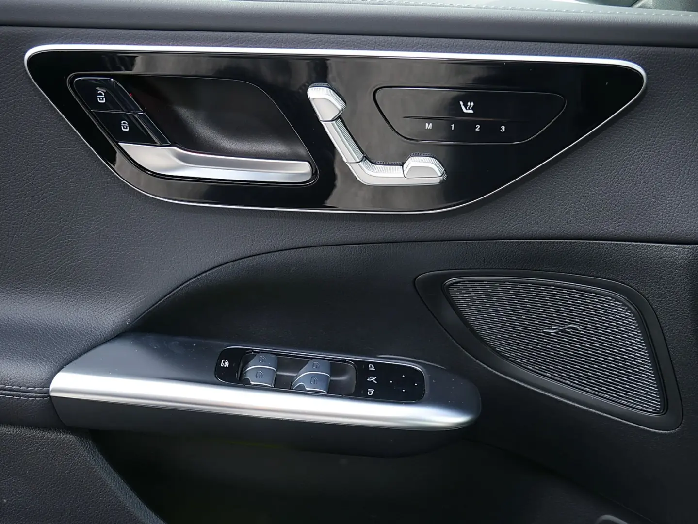C 300 de 4M AMG PREMIUM+DISTRONIC+MEMORY+360°+++