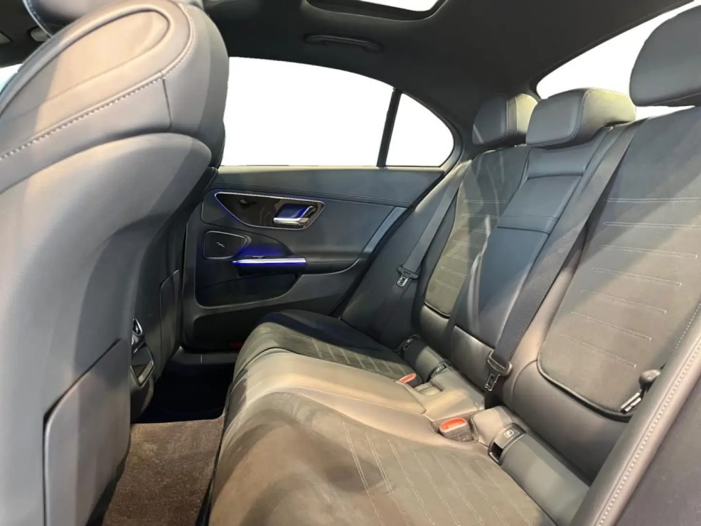 C 300 4matic AMG **DIGITAL LIGHT+Head-up+Night