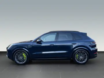 Cayenne E-Hybrid Pano.,BOSE,Privacy,Sportabg.,PA