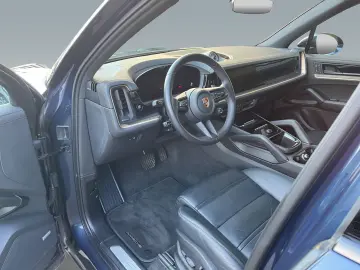 Cayenne E-Hybrid Pano.,BOSE,Privacy,Sportabg.,PA