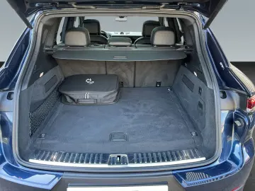 Cayenne E-Hybrid Pano.,BOSE,Privacy,Sportabg.,PA
