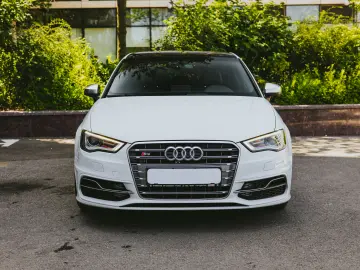 AUDI S3 / Quattro / S Tronic