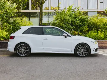 AUDI S3 / Quattro / S Tronic
