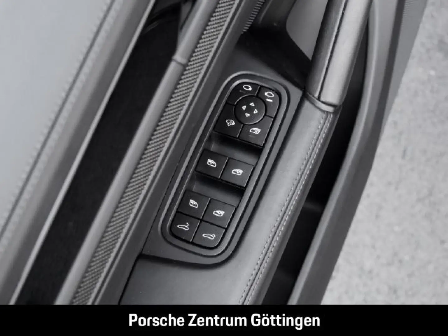 Cayenne GTS Coupe BOSE InnoDrive Surround-View