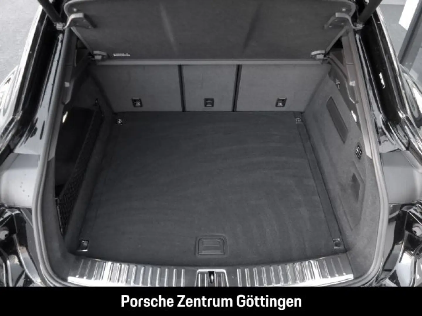 Cayenne GTS Coupe BOSE InnoDrive Surround-View