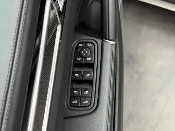 Cayenne GTS 4.0 V8 |GT-PAKET|LEICHTBAU|CARBON