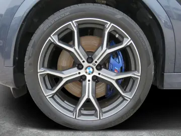 X6 XDRIVE40D M-Sport LED RFK HIFI Komfortsitze L