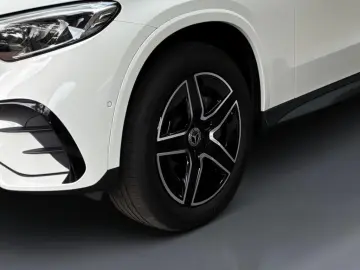 GLC 300 de 4M AMG+NIGHT+PANO+AHK+BURMESTER+KAM