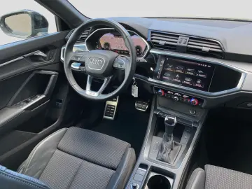 Q3 Sportback 45TFSIe S tronic Virtual CAM Navi