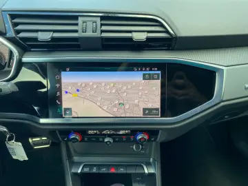 Q3 Sportback 45TFSIe S tronic Virtual CAM Navi