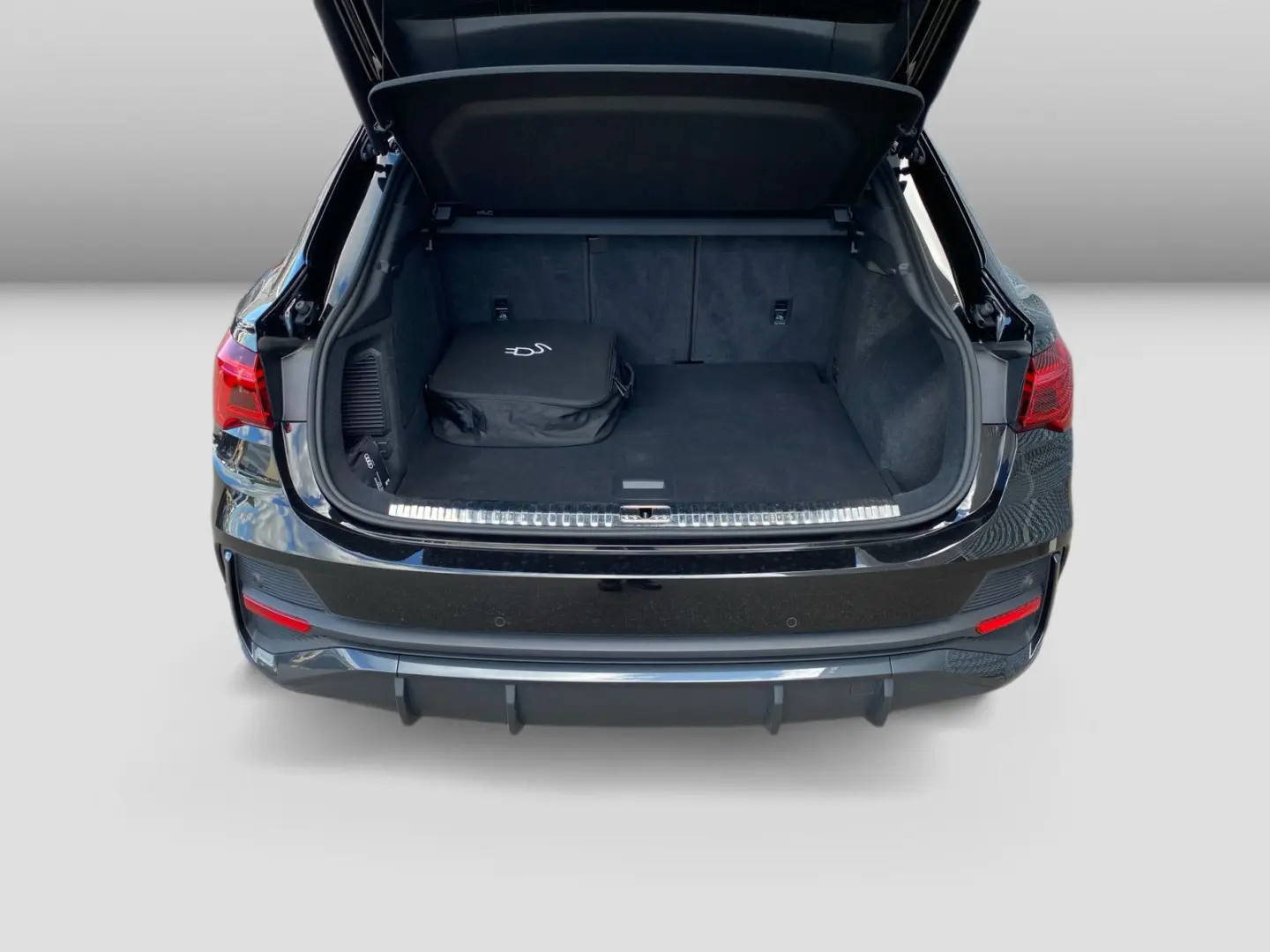 Q3 Sportback 45TFSIe S tronic Virtual CAM Navi