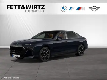 740d xDrive M Sport Pro SkyLounge AHK PA-Prof.
