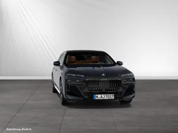 740d xDrive M Sport Pro|SkyLounge|AHK|PA-Prof.