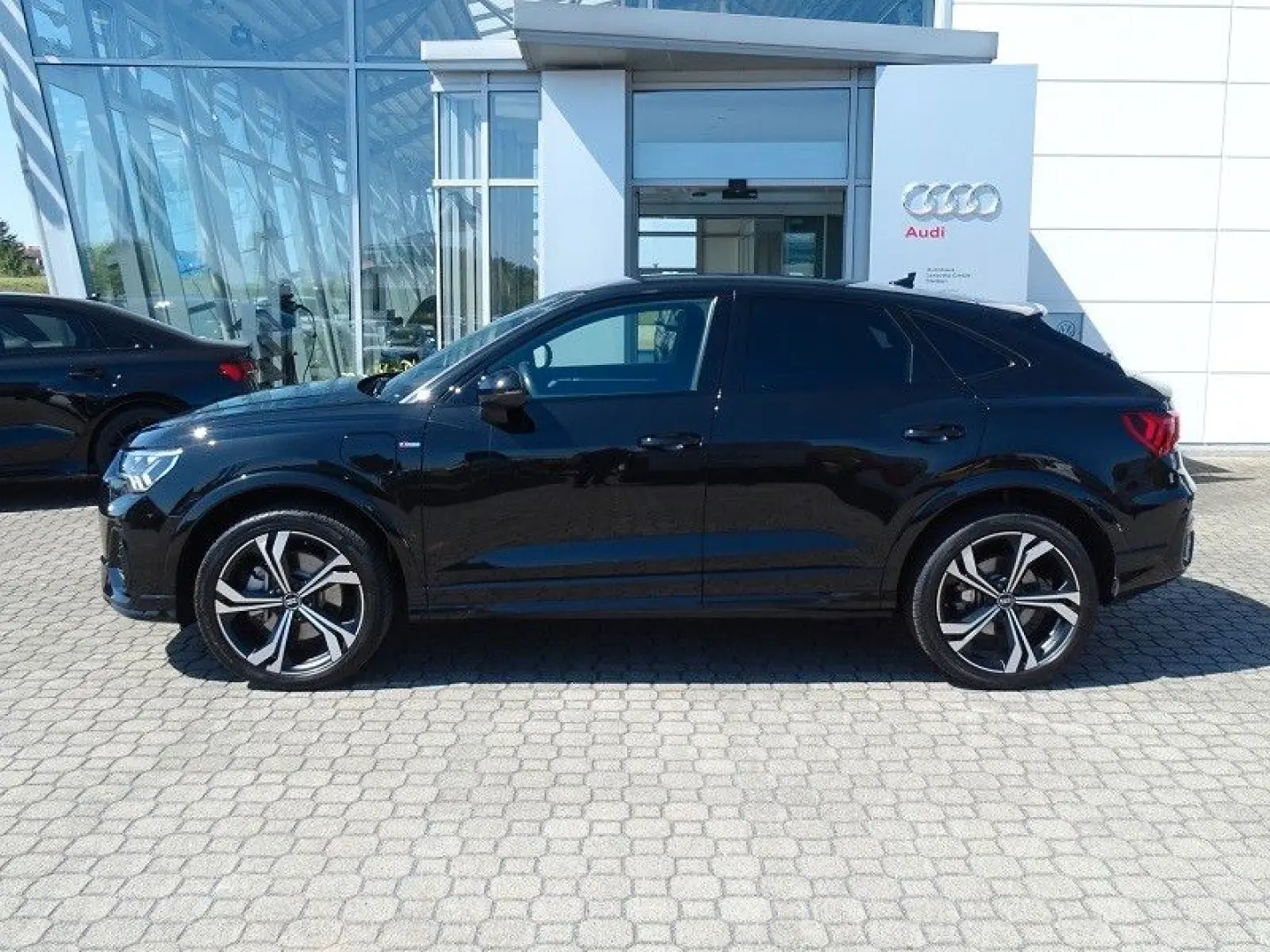 Q3 Sportback 45 TFSI e S line Edition One