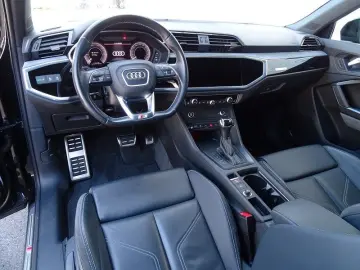 Q3 Sportback 45 TFSI e S line Edition One