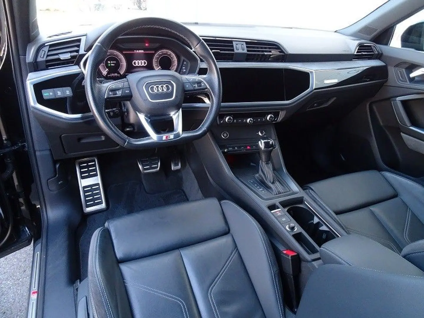 Q3 Sportback 45 TFSI e S line Edition One