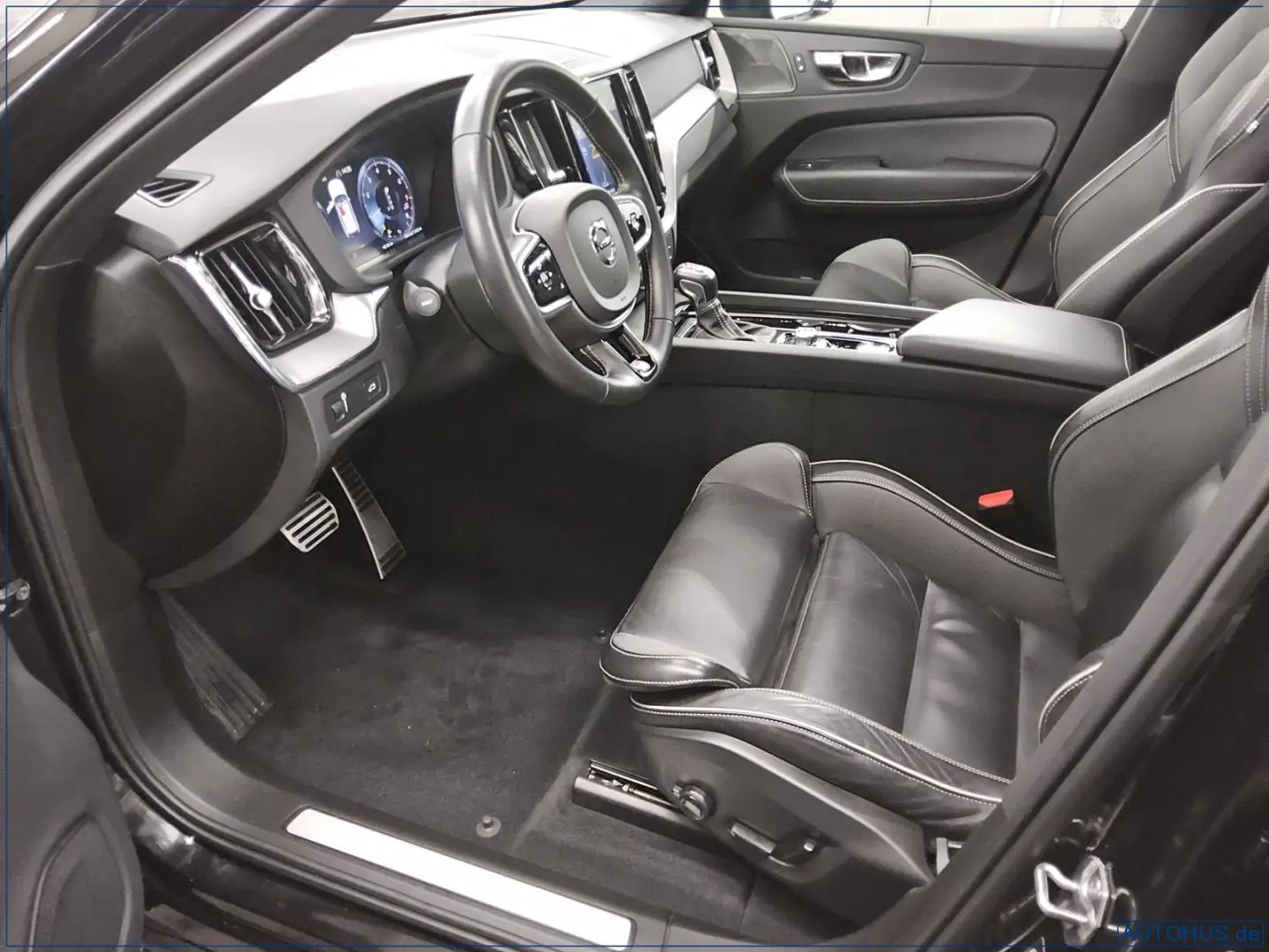 XC60 T6 AWD R-Design Leder Navi LED H-K Pano