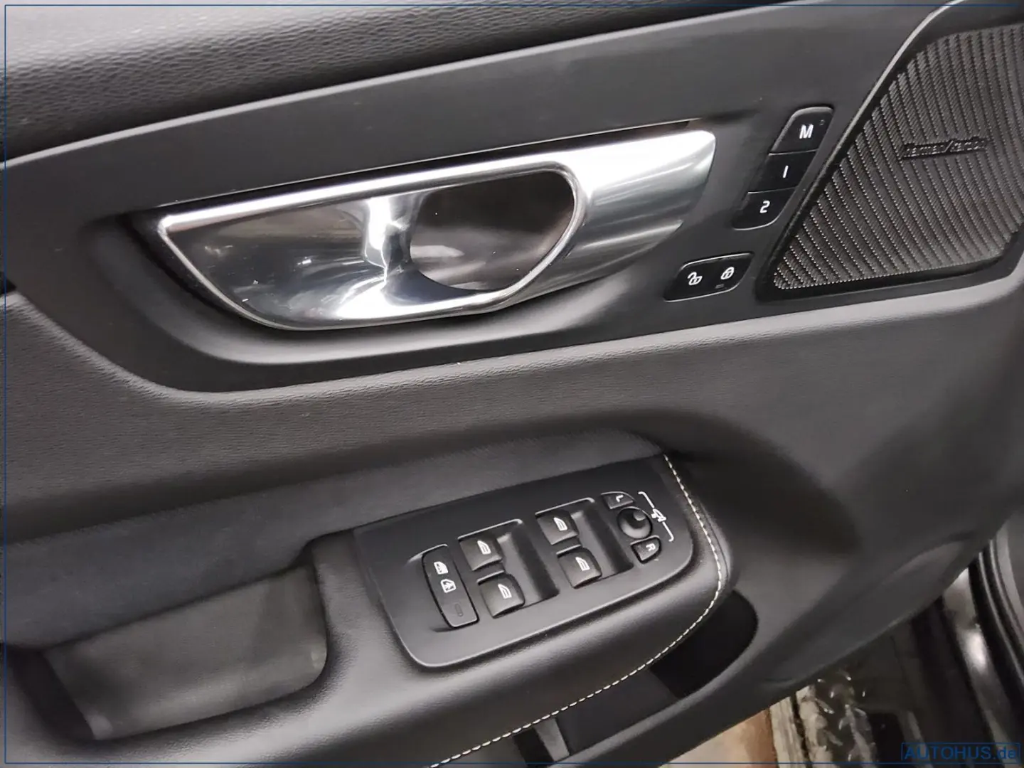 XC60 T6 AWD R-Design Leder Navi LED H-K Pano