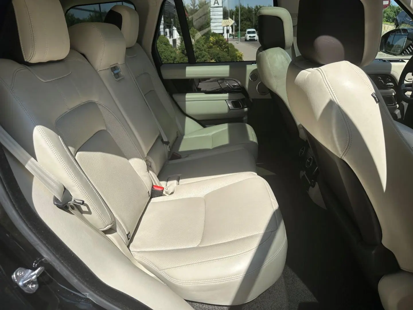 LAND ROVER RANGE ROVER