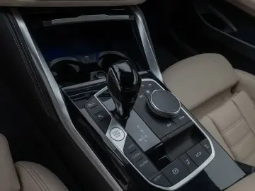 M440i Kamera Laser HUD DAB HiFi Komfort Alarm 19