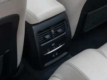 M440i Kamera Laser HUD DAB HiFi Komfort Alarm 19