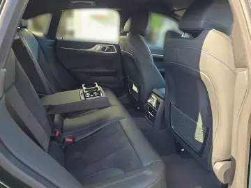 M440i xDrive Live Cockpit Prof*Komfortzugang*19