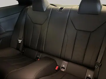 M4 Competition M xDrive Coupé Harman/K Laser