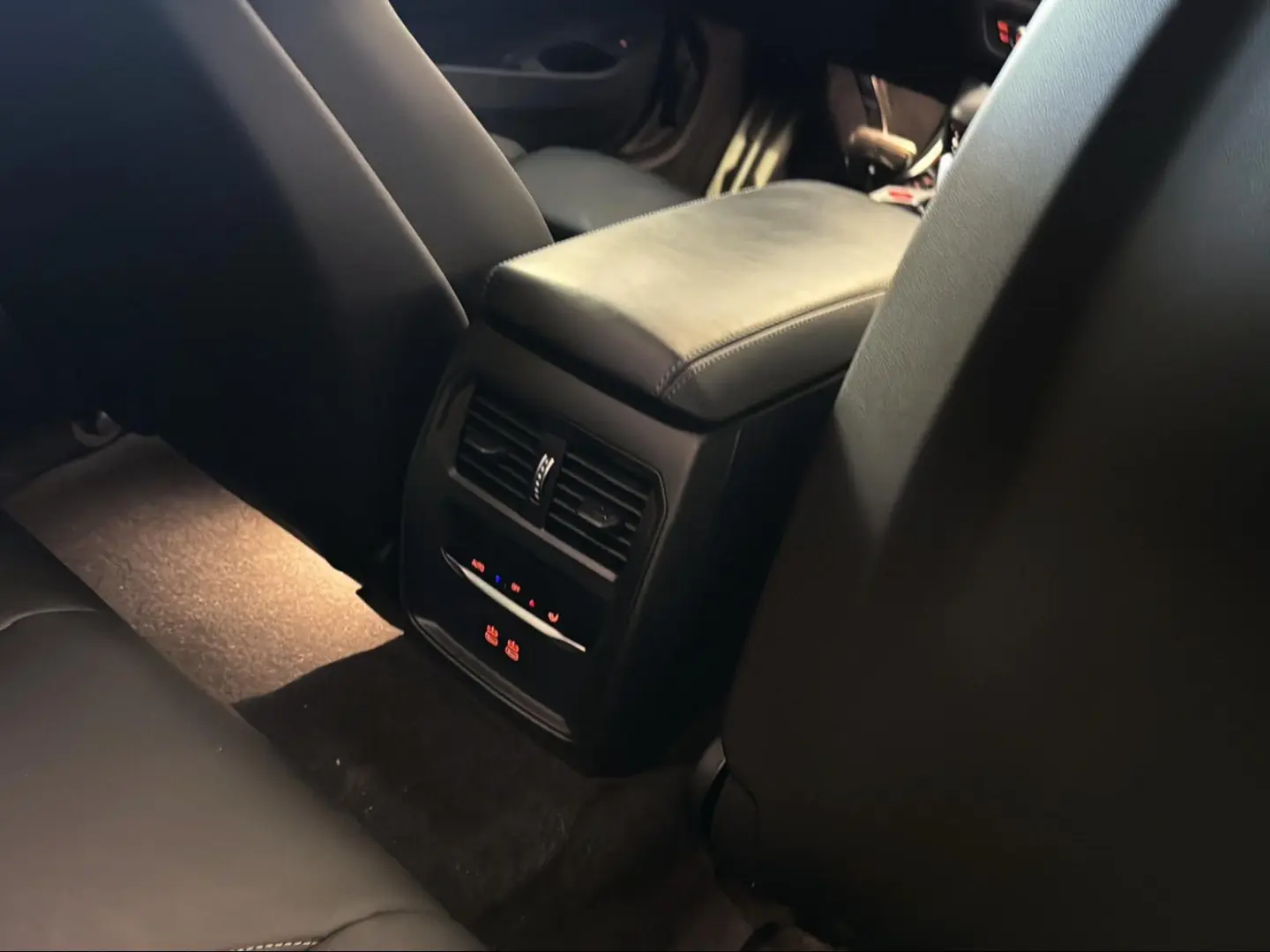 M4 Competition M xDrive Coupé Harman/K Laser