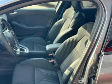 Renault Clio Esprit Alpine Full Hybrid 145