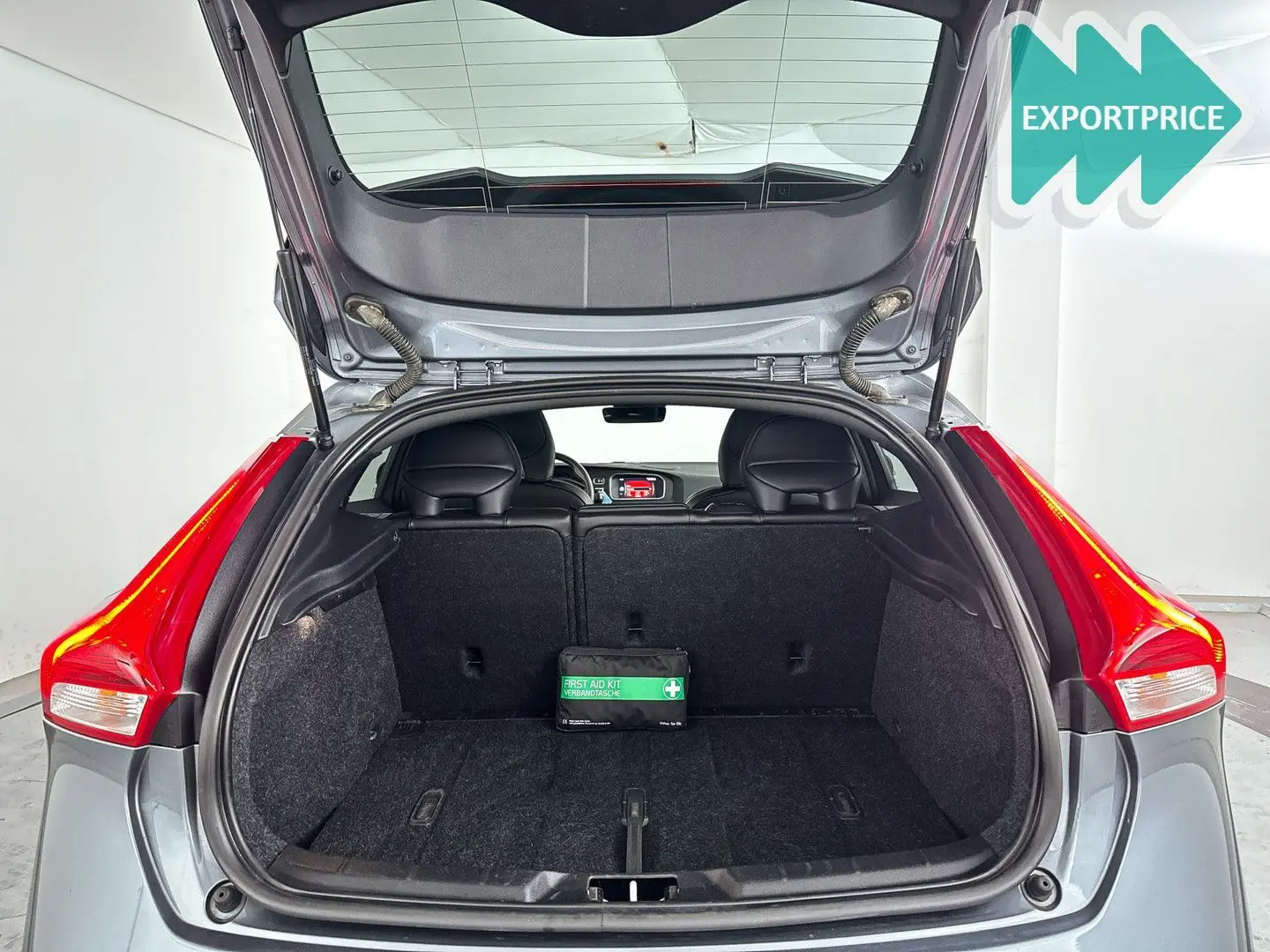 V40 D3 Aut. Polar+ Sport | Harman Kardon | panor