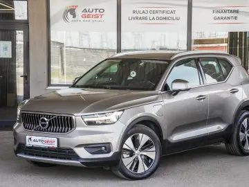 VOLVO XC40 T5 PLUG-IN HYBRID INSCRIPTION