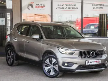 VOLVO XC40 T5 PLUG-IN HYBRID INSCRIPTION