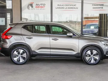 VOLVO XC40 T5 PLUG-IN HYBRID INSCRIPTION