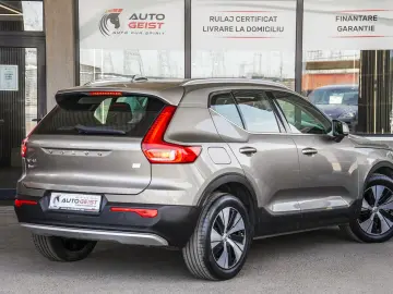 VOLVO XC40 T5 PLUG-IN HYBRID INSCRIPTION