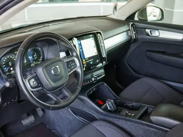 VOLVO XC40 T5 PLUG-IN HYBRID INSCRIPTION