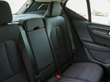 VOLVO XC40 T5 PLUG-IN HYBRID INSCRIPTION
