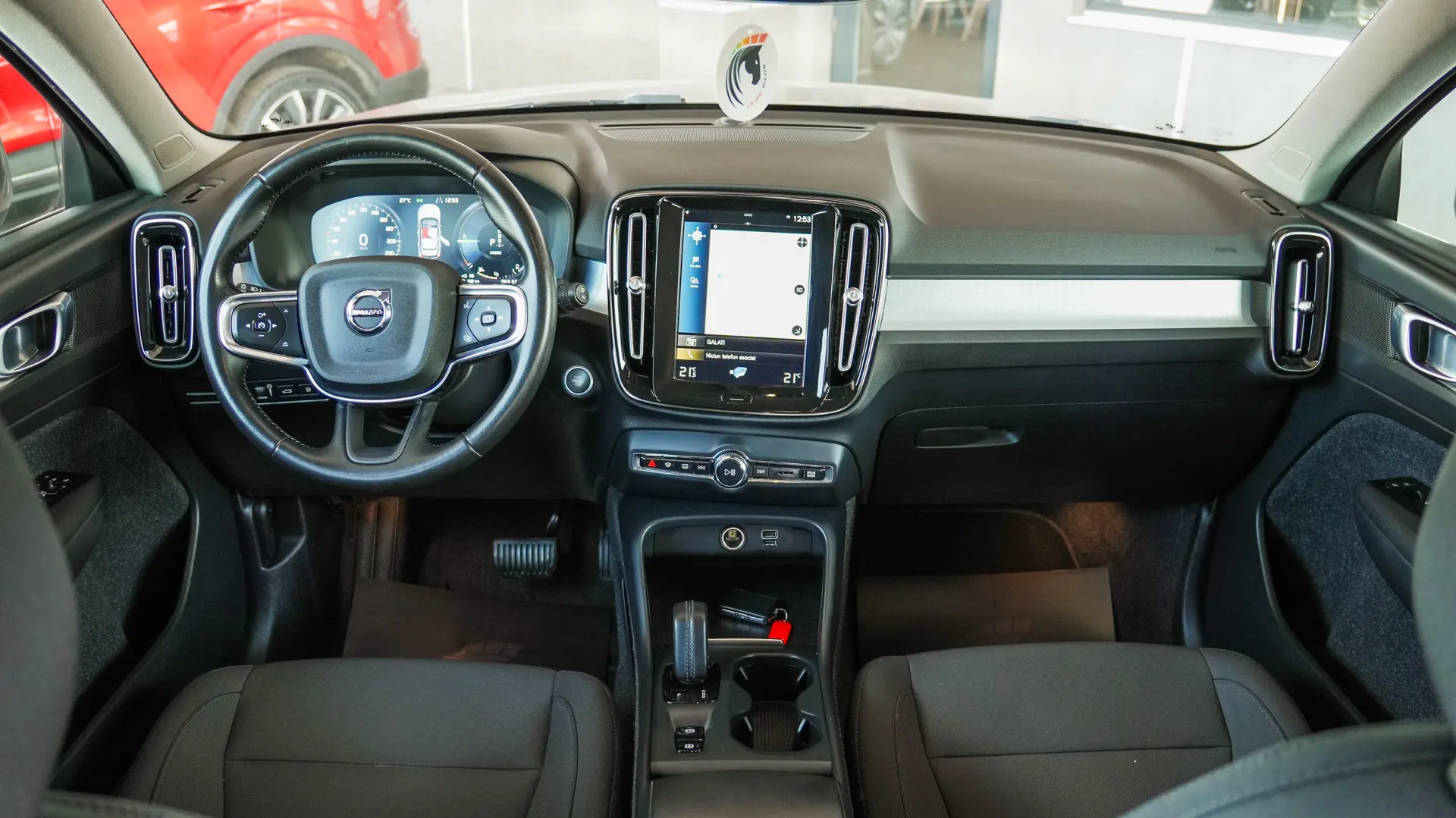VOLVO XC40 T5 PLUG-IN HYBRID INSCRIPTION
