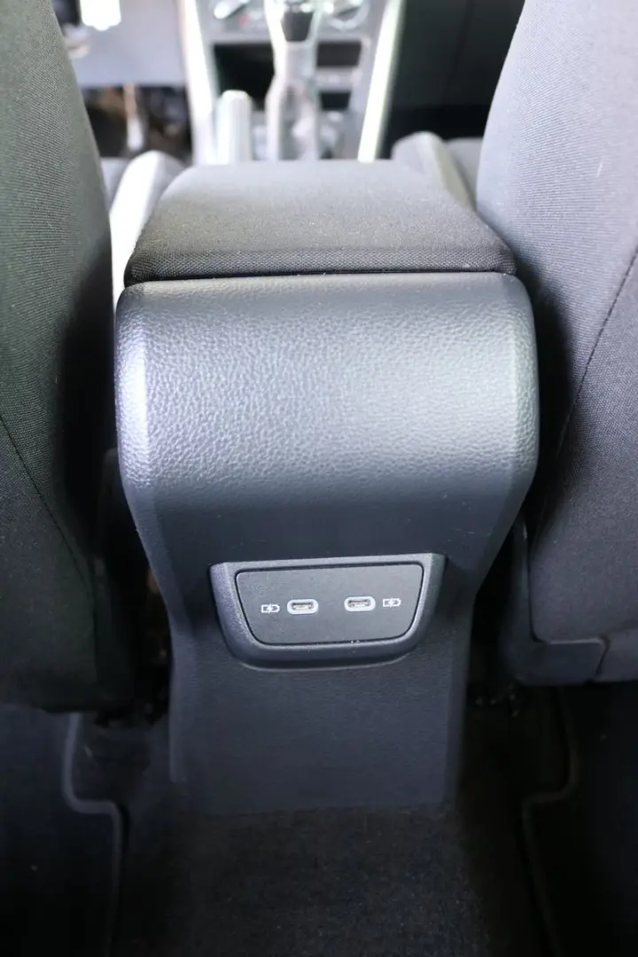 Polo Life 1.0 /LED/SHZ/App-Connect/Klima/PDC/
