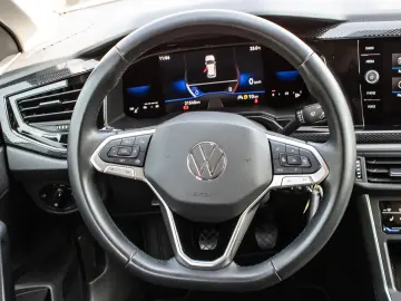 Polo 1.0 MPI Life LED LM FLA PDC SPURH KLIMAA