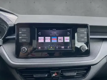 Fabia 1.0 MPI Klima LED SHZ PDC Front Assist